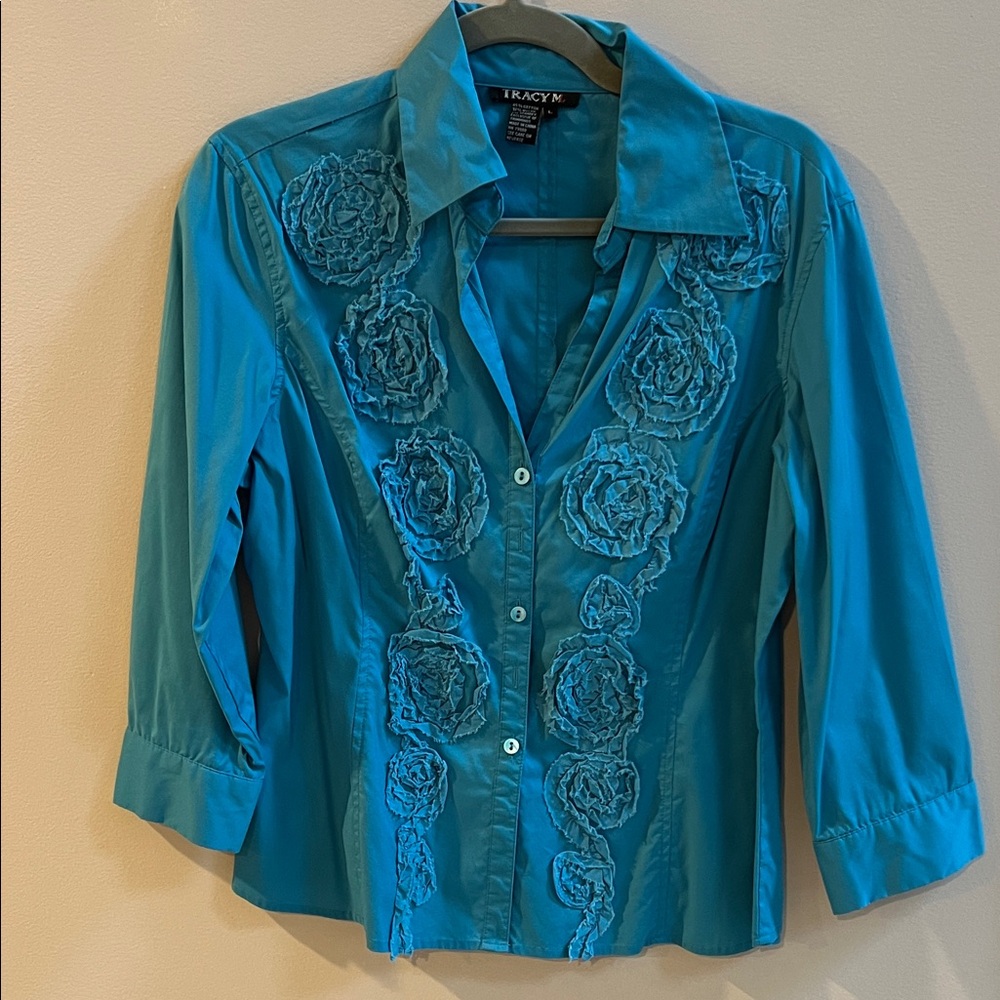 Tracy M Women's Turquoise Floral Button Down Shirt